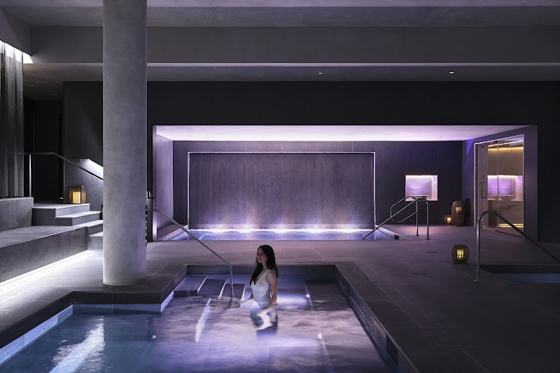 CASCADA Thermal Springs + Hotel