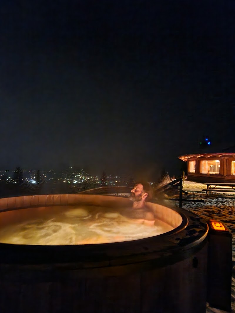 Downing Mountain Lodge and Retreat