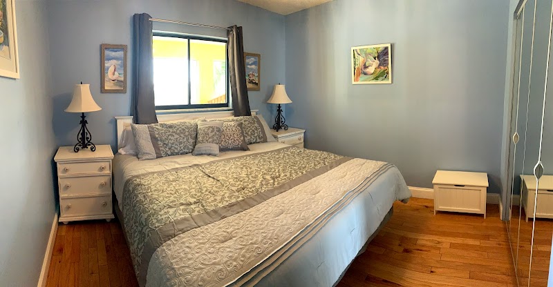 Off the Charts Inn Island Resort thumbnail 2