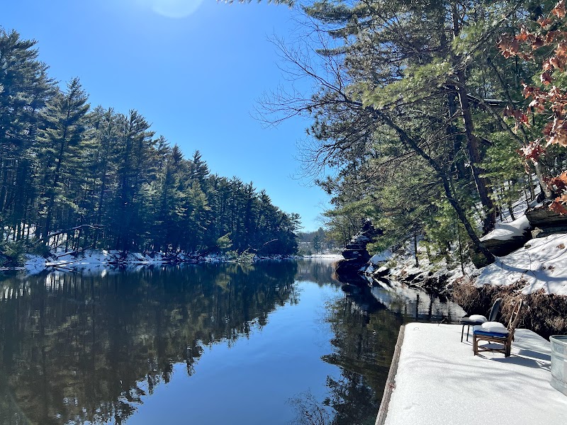 Sandstone Rustic Retreat thumbnail 2