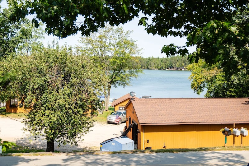 Clear Lake Resort thumbnail 2