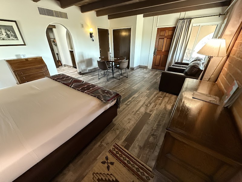 Tanque Verde Ranch thumbnail 2