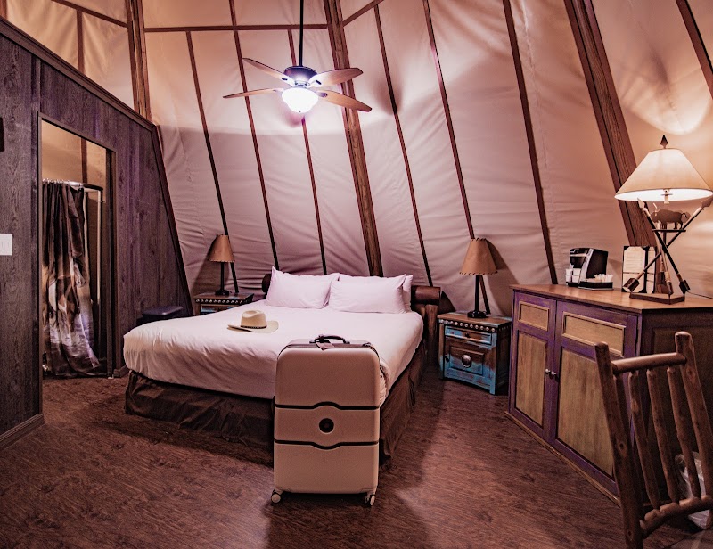 Westgate River Ranch Resort & Rodeo thumbnail 2