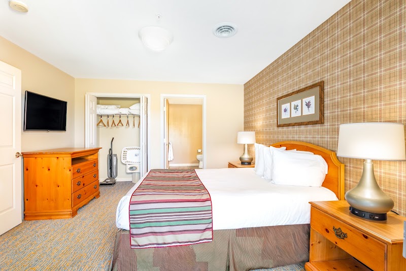 Vacation Village in the Berkshires thumbnail 2