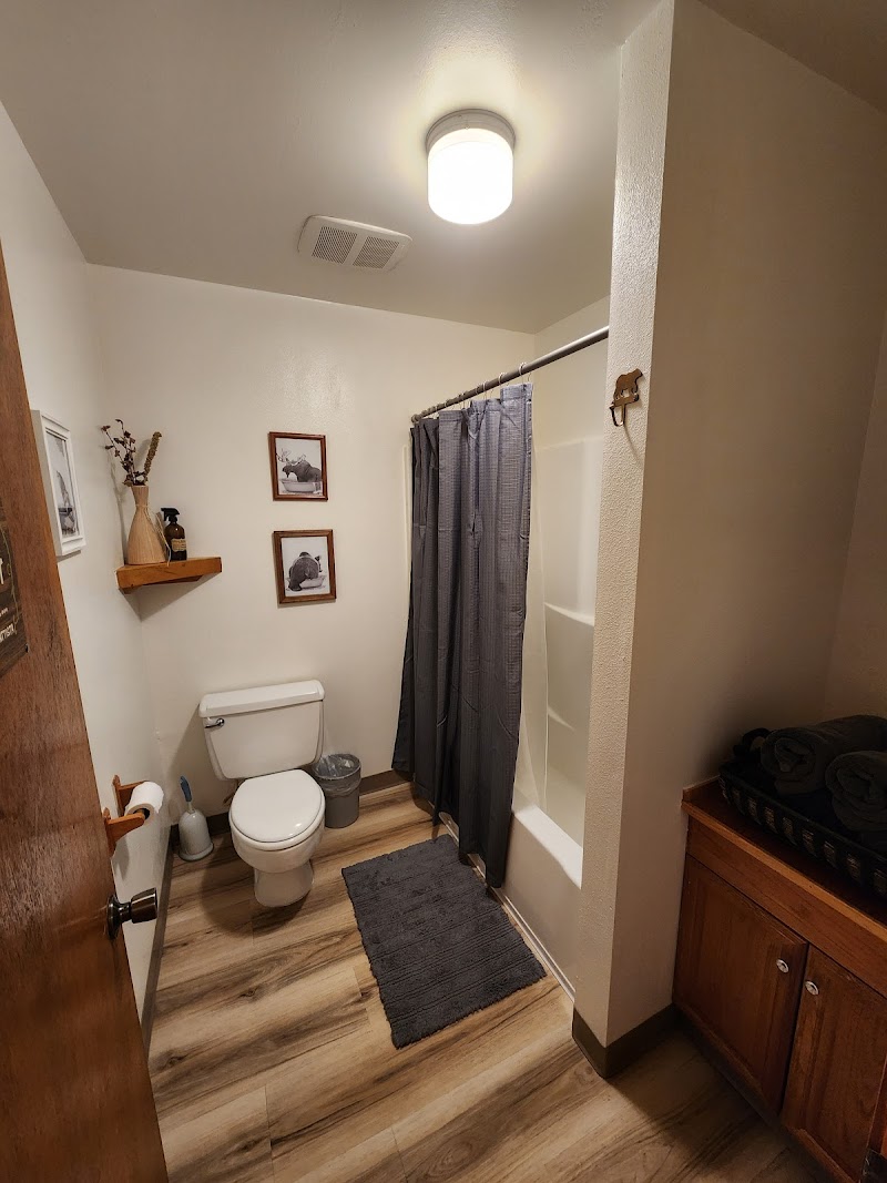 Downing Mountain Lodge and Retreat thumbnail 2