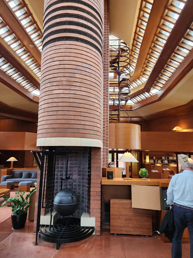 Wingspread Retreat & Executive Conference Center thumbnail 3