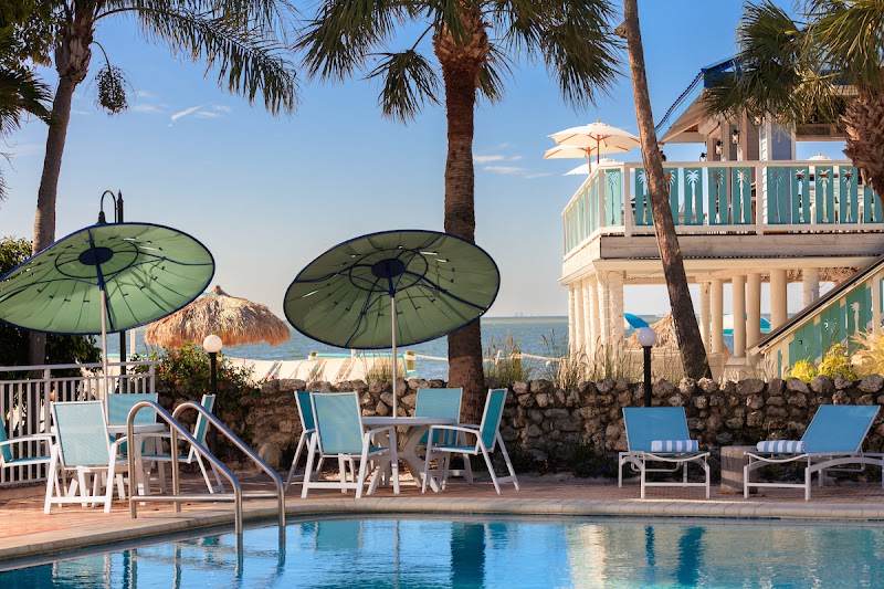 SkyBeach Resort thumbnail 3