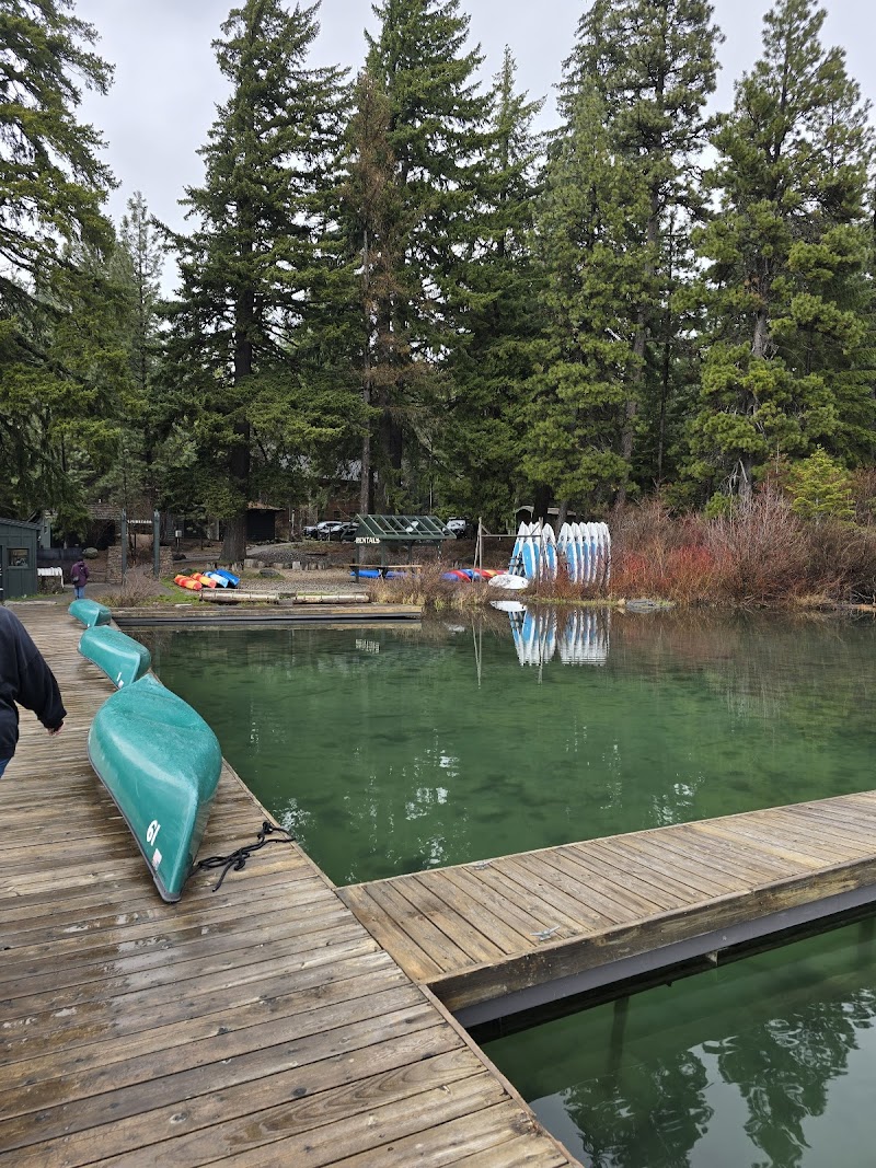 The Suttle Lodge & Boathouse thumbnail 3