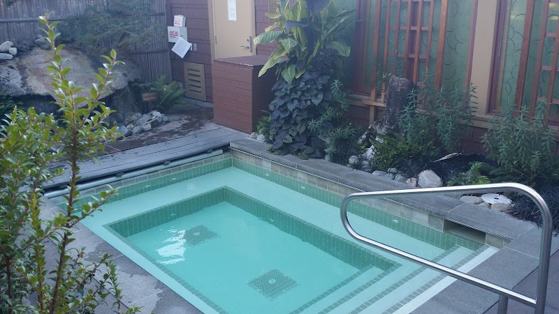 Willows Lodge thumbnail 3