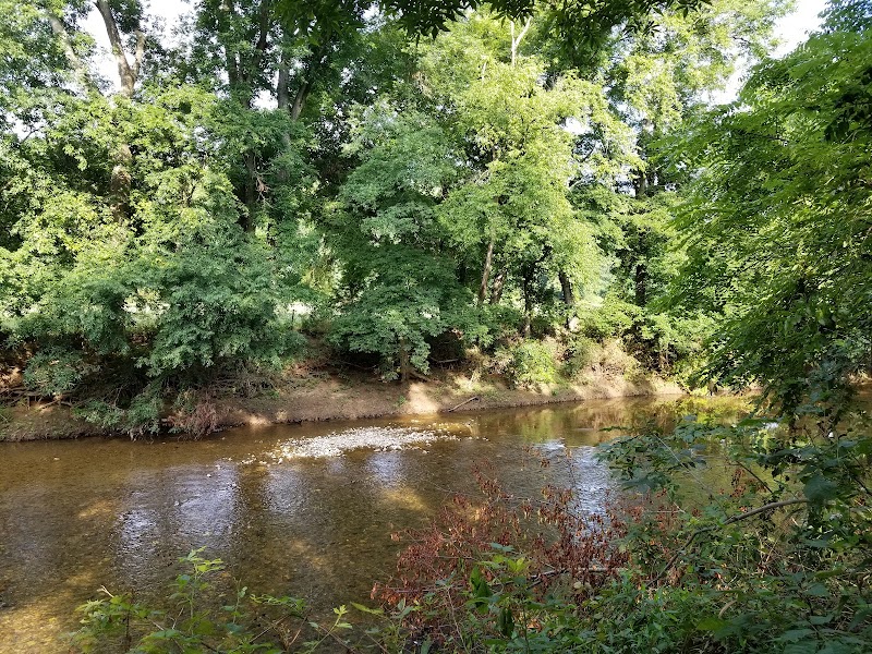 Seven Oaks Retreat Center thumbnail 3